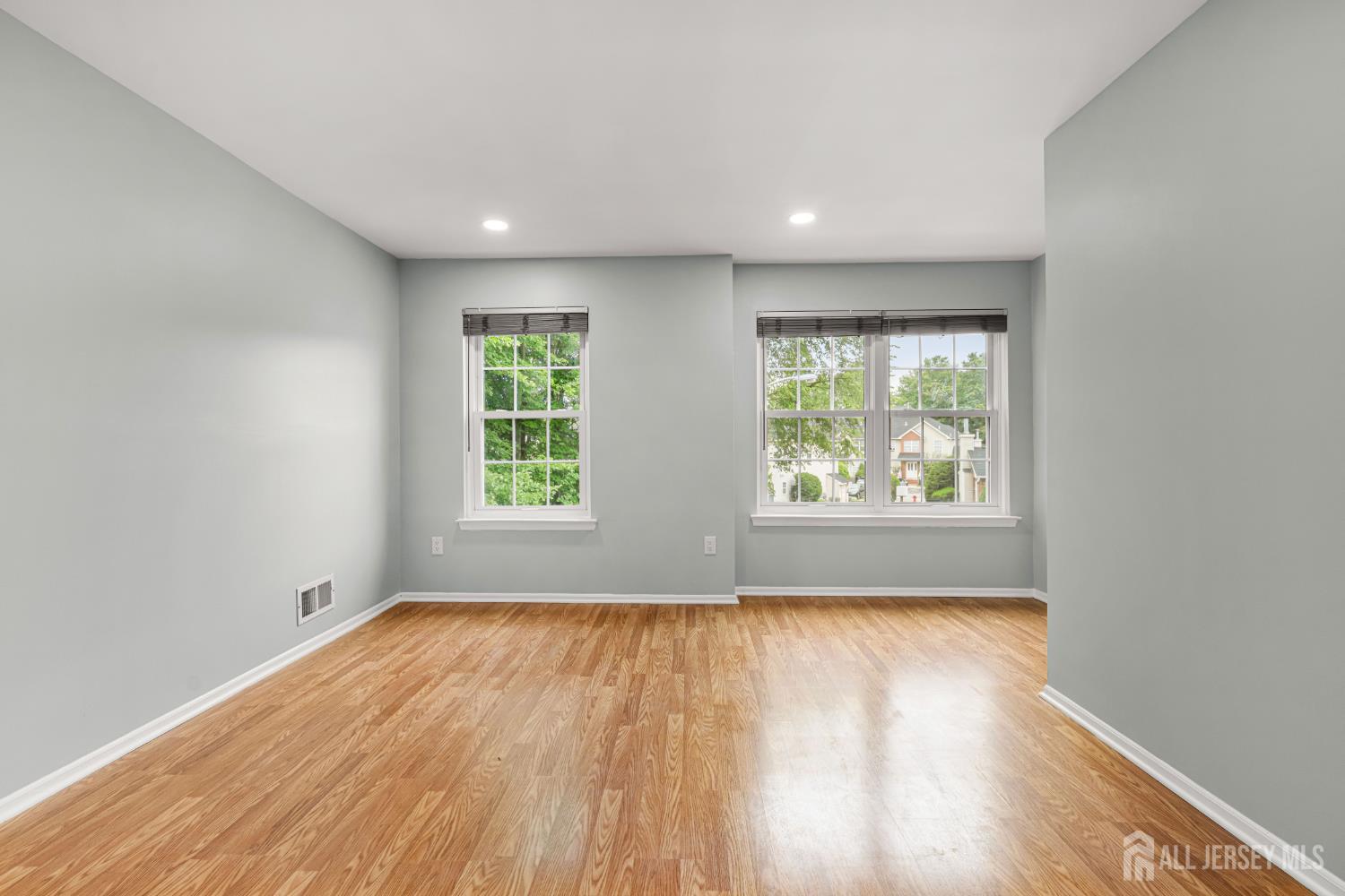 259 Retta Court Piscataway NJ 08854