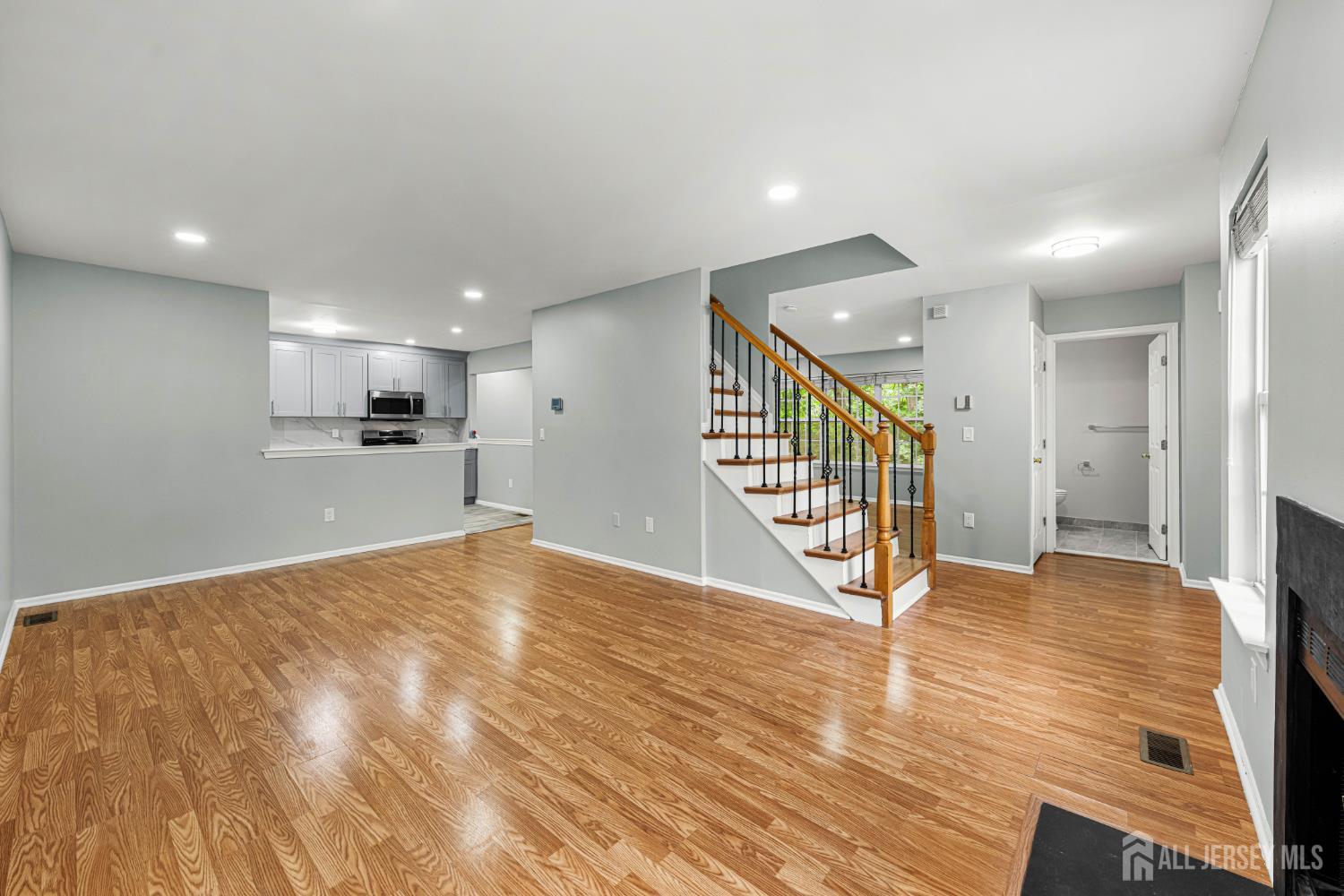 259 Retta Court Piscataway NJ 08854