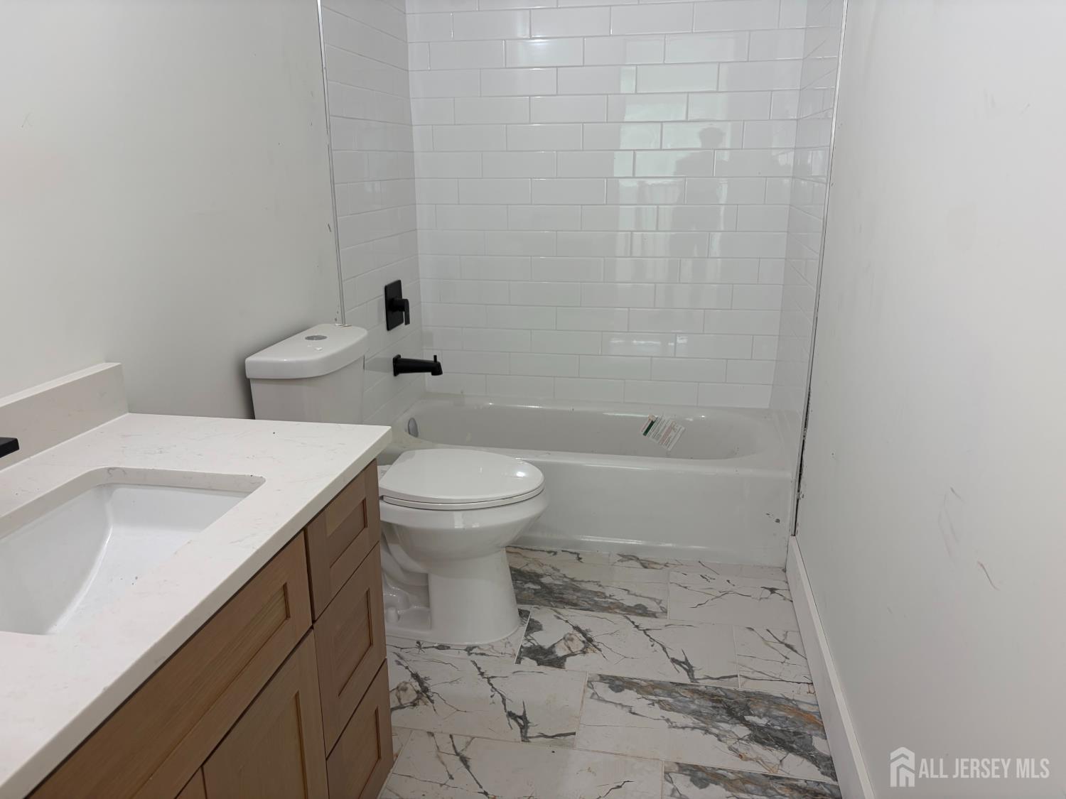 116 Arthur Avenue Colonia NJ 07067