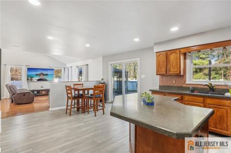 321 Snowgoose Lane Harrison NJ 08062