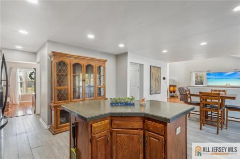 321 Snowgoose Lane Harrison NJ 08062