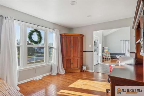 321 Snowgoose Lane Harrison NJ 08062