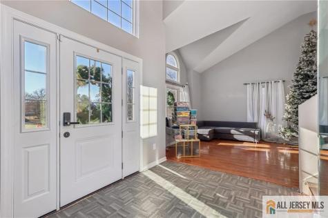 321 Snowgoose Lane Harrison NJ 08062