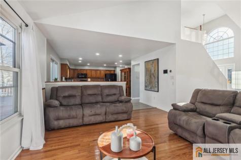 321 Snowgoose Lane Harrison NJ 08062