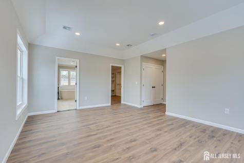 7 Vale Street Edison NJ 08817