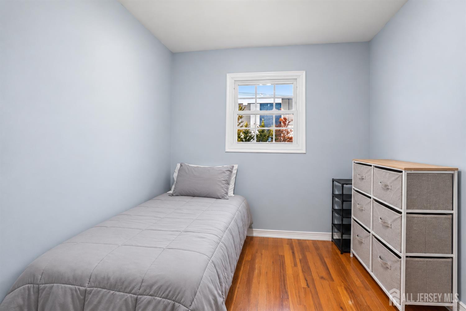 153 Whitman Avenue Edison NJ 08817