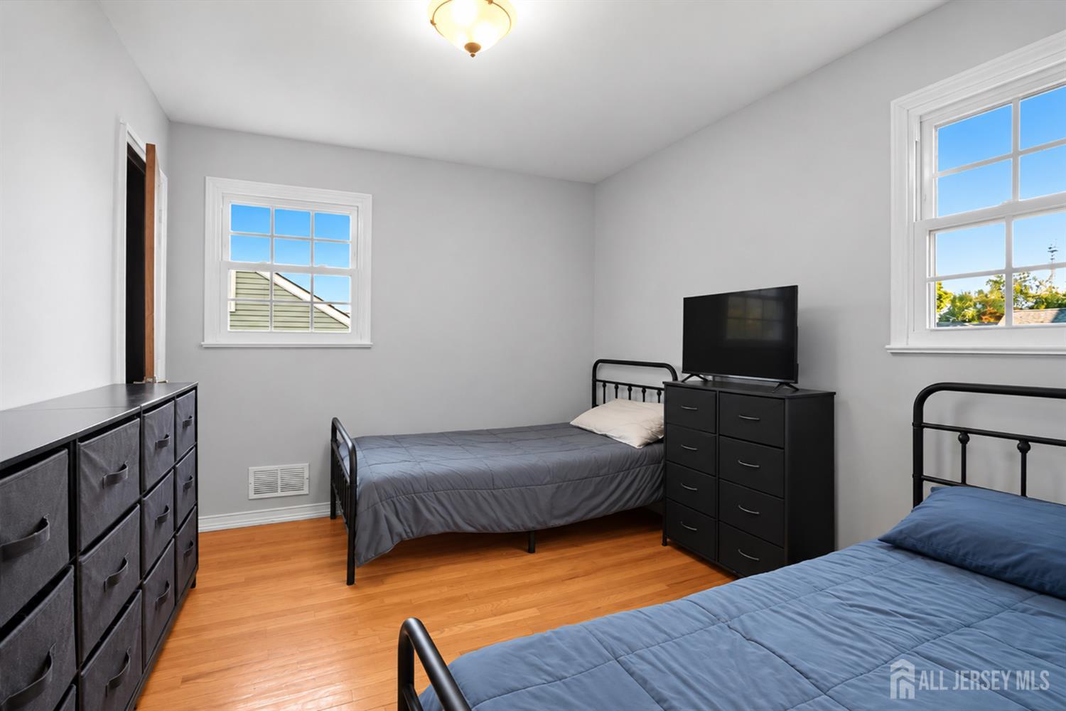 153 Whitman Avenue Edison NJ 08817