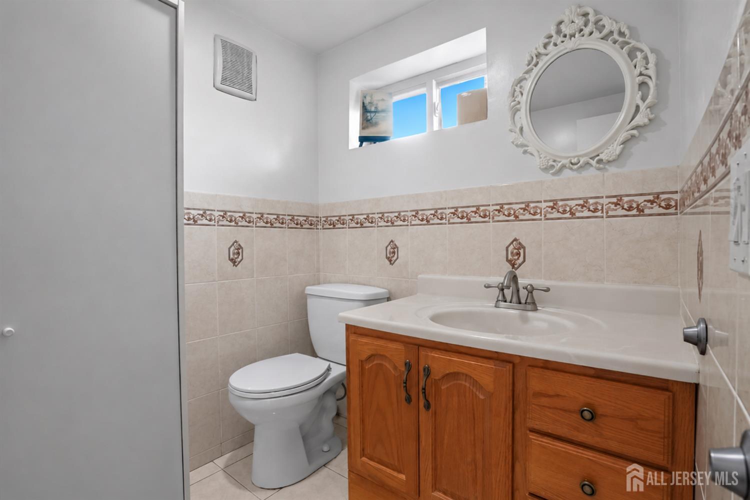 153 Whitman Avenue Edison NJ 08817