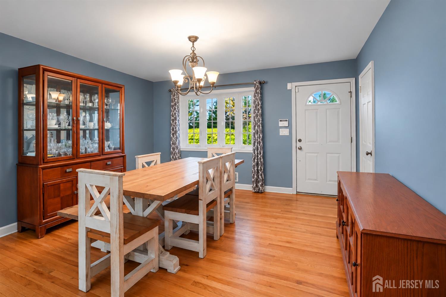 153 Whitman Avenue Edison NJ 08817