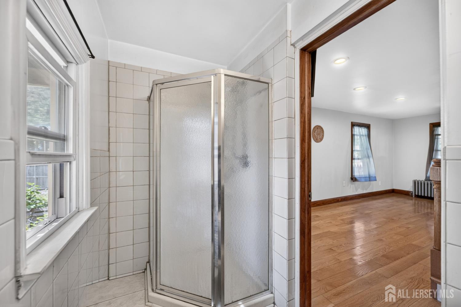 488 Harris Avenue Middlesex NJ 08846