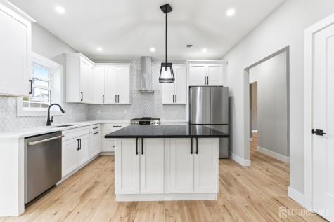 1270 Barkley Place North Brunswick NJ 08902