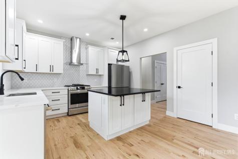 1270 Barkley Place North Brunswick NJ 08902