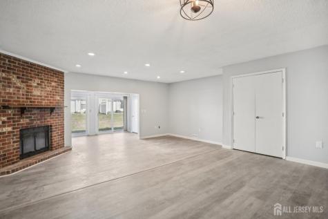 204 Hampshire Court Piscataway NJ 08854
