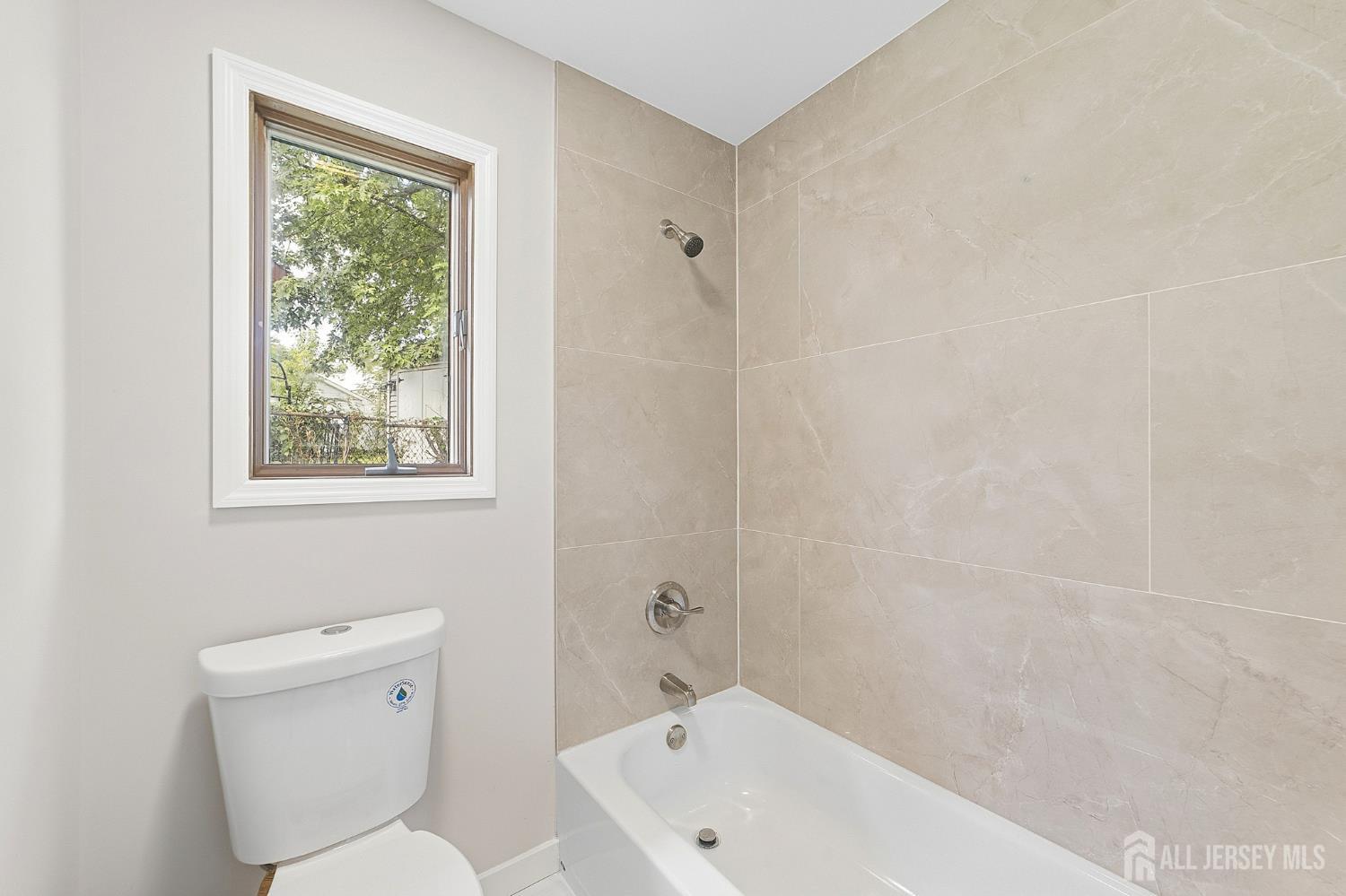 2 Kendall Drive Sayreville NJ 08859