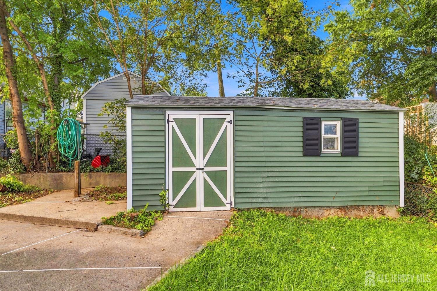 2 Kendall Drive Sayreville NJ 08859