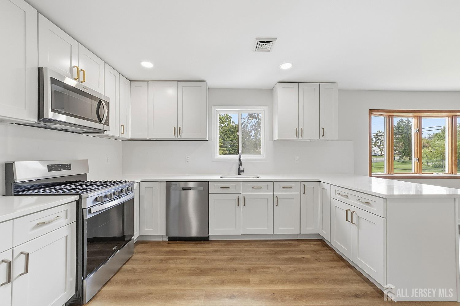 2 Kendall Drive Sayreville NJ 08859