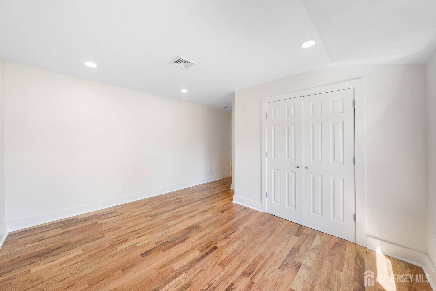 77 Green Brook Road Middlesex NJ 08846