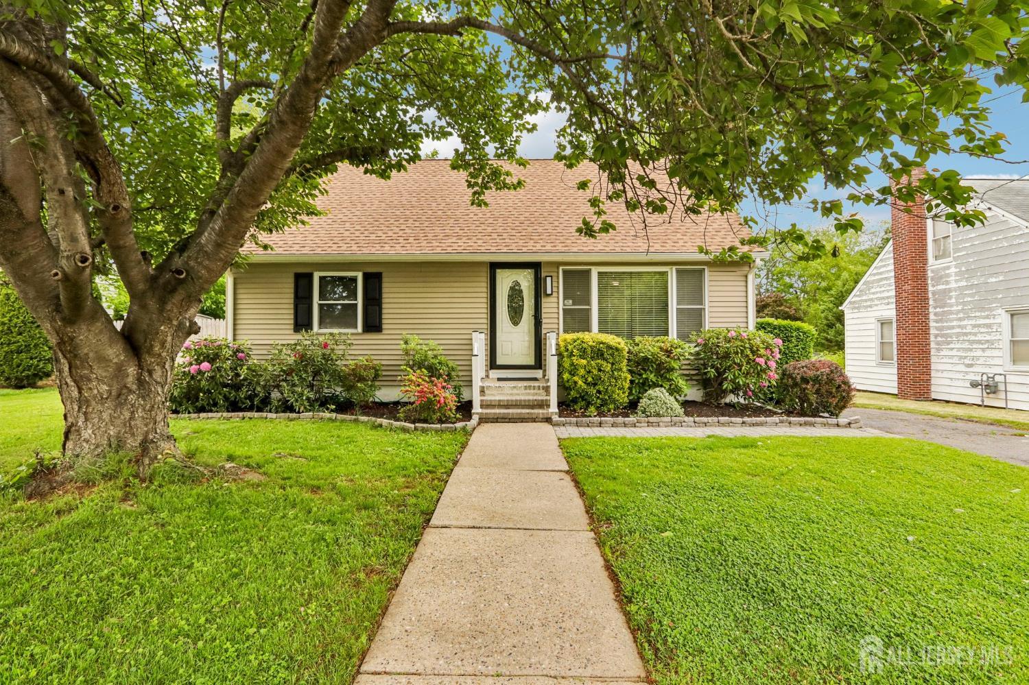 13 Spruce Avenue Bordentown Twp NJ 08505