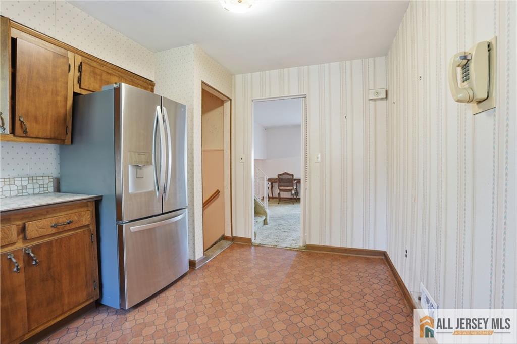 11 Reo Court Colonia NJ 07067