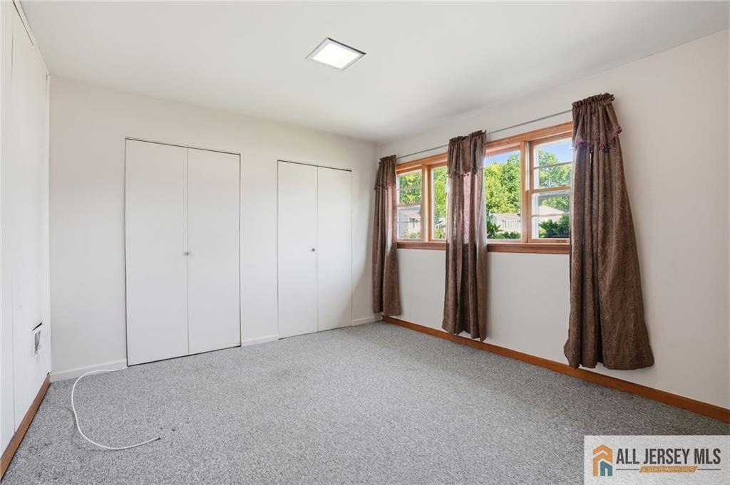 11 Reo Court Colonia NJ 07067