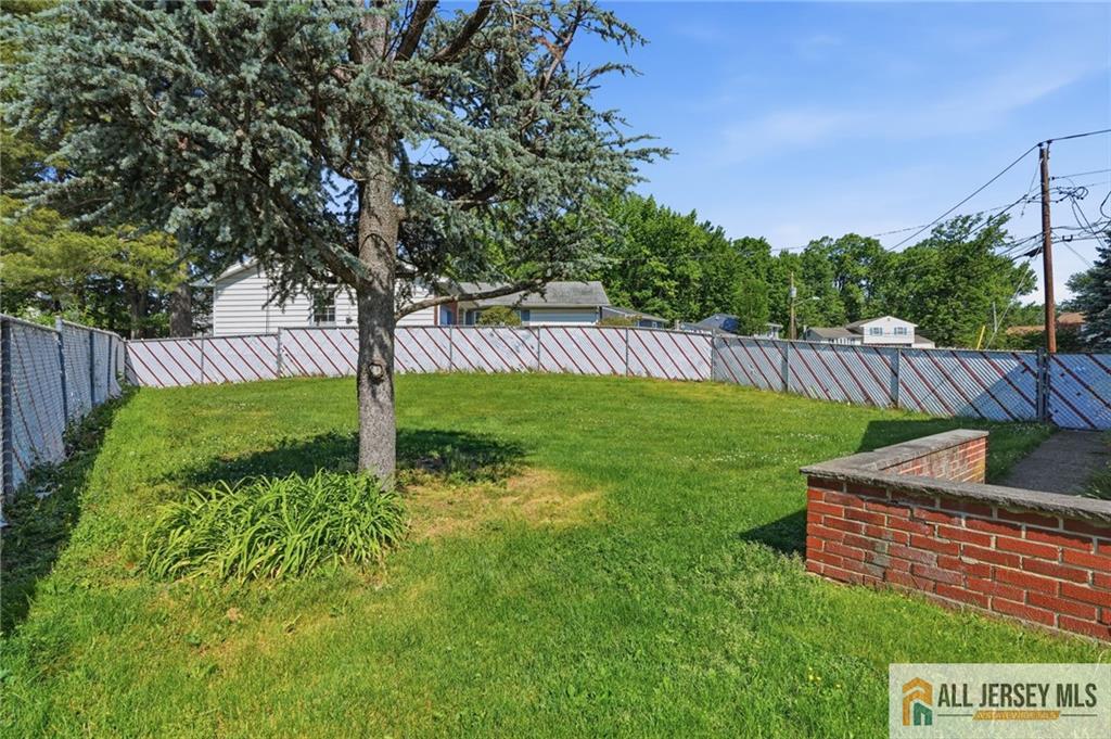 11 Reo Court Colonia NJ 07067