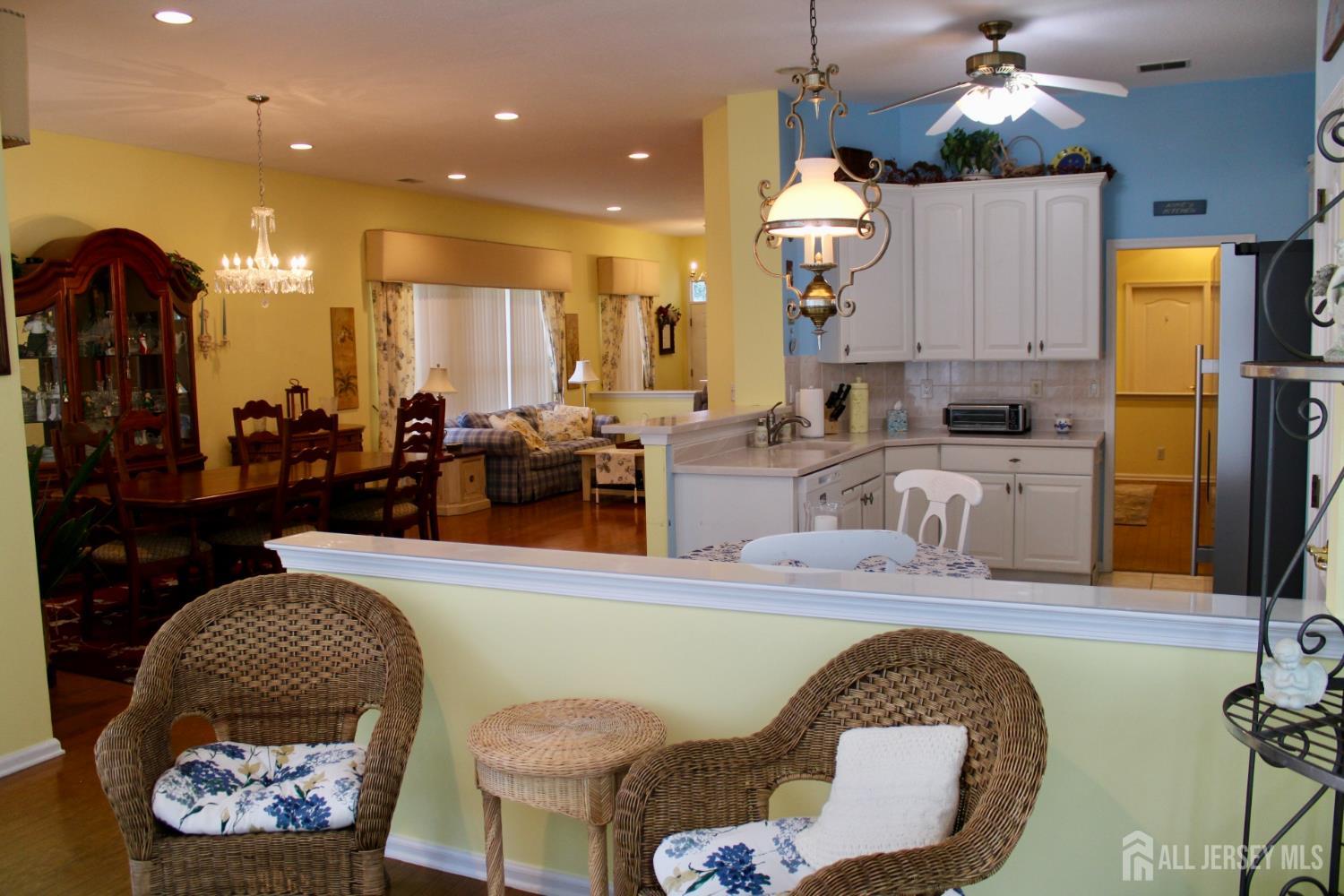 4 Summerlawn Drive Lakewood NJ 08701