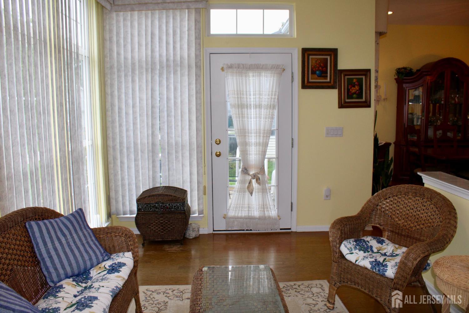 4 Summerlawn Drive Lakewood NJ 08701