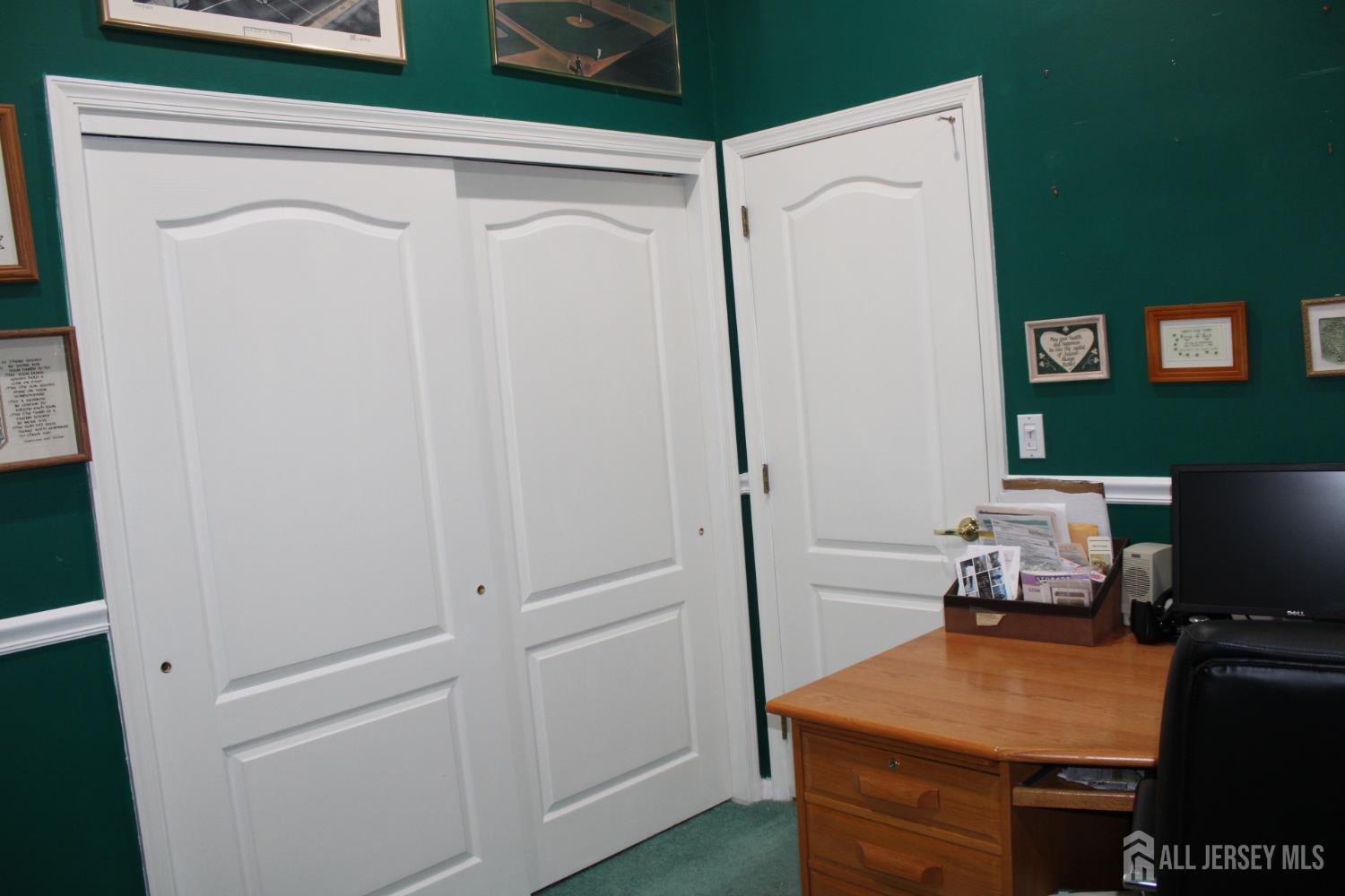 4 Summerlawn Drive Lakewood NJ 08701