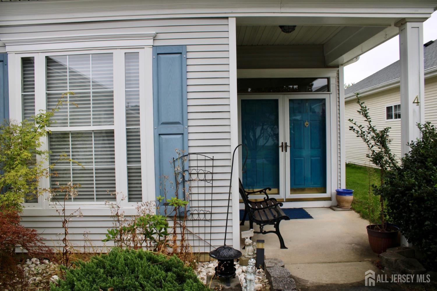 4 Summerlawn Drive Lakewood NJ 08701