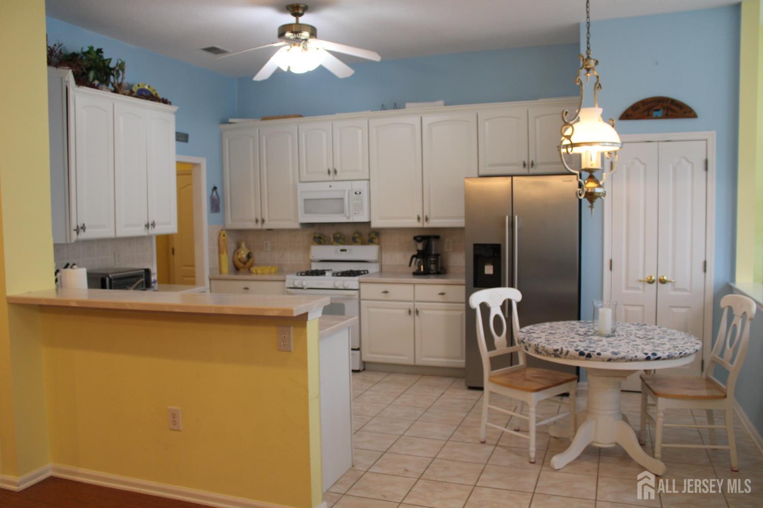 4 Summerlawn Drive Lakewood NJ 08701