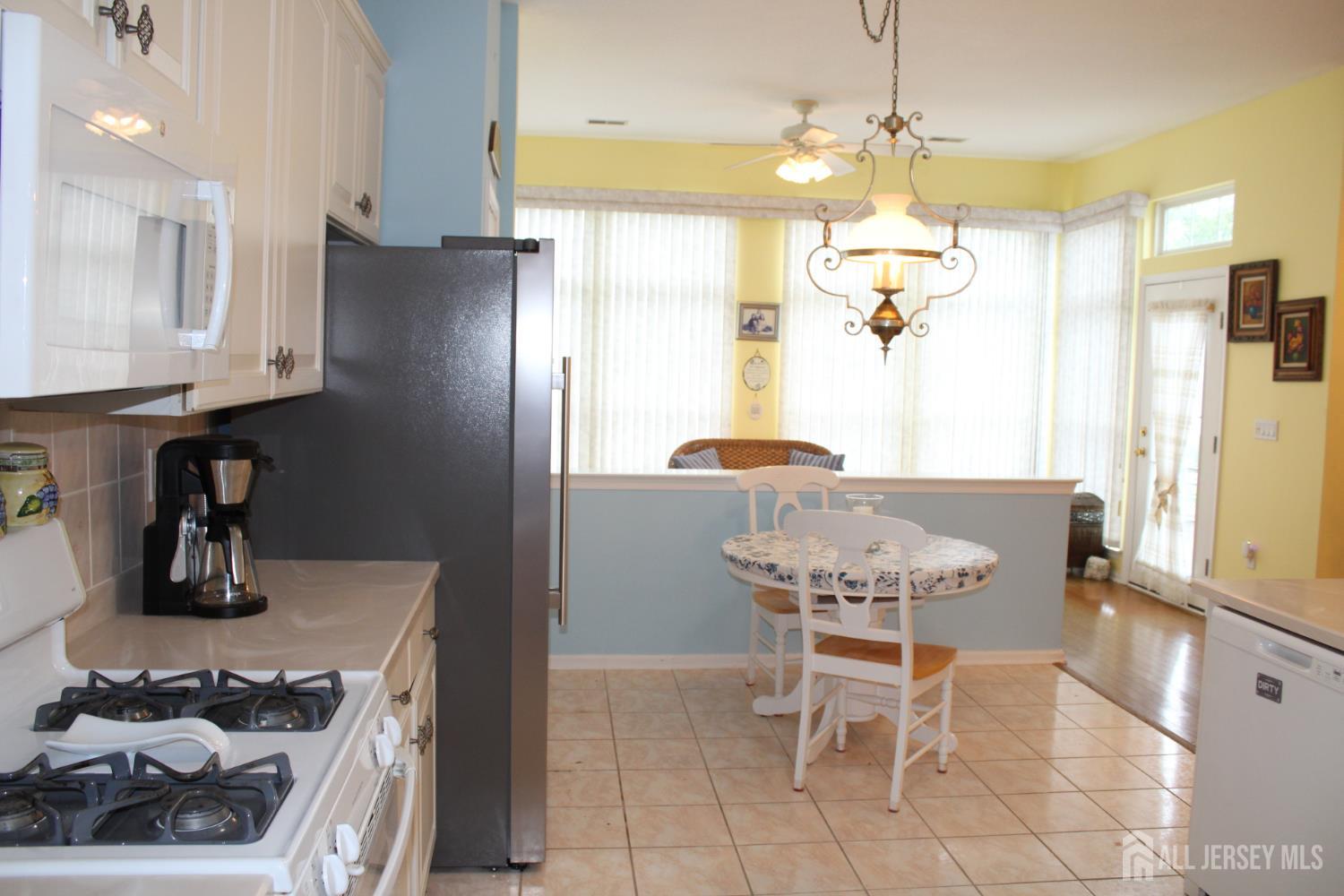 4 Summerlawn Drive Lakewood NJ 08701