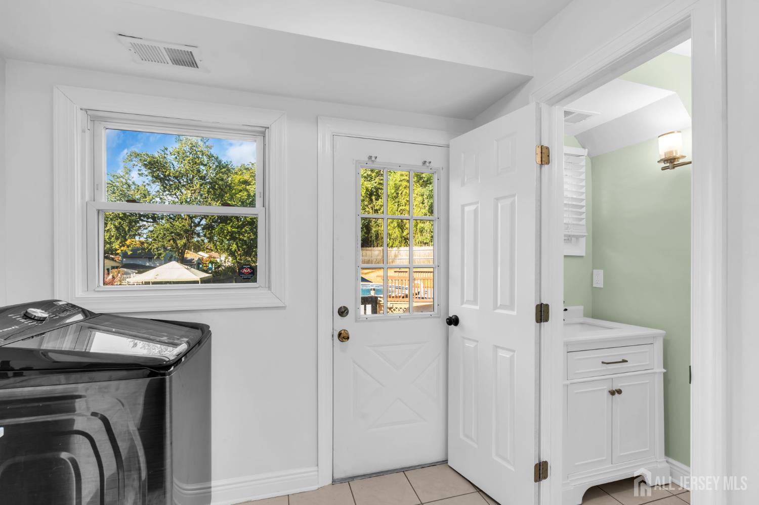 4 White Oak Road East Brunswick NJ 08816