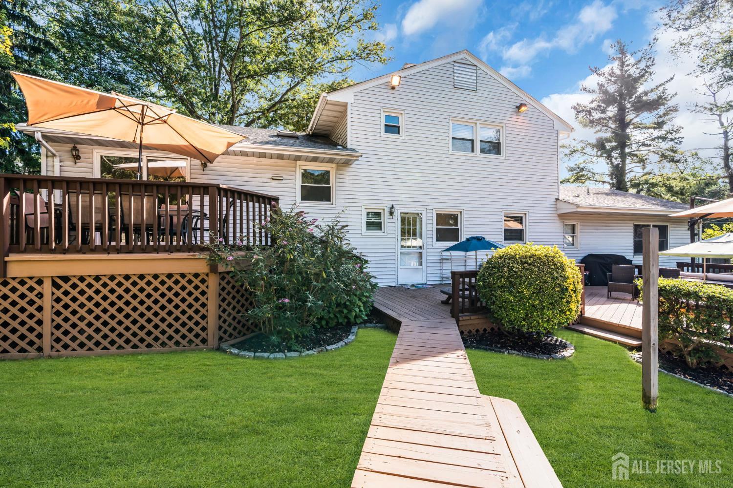 4 White Oak Road East Brunswick NJ 08816