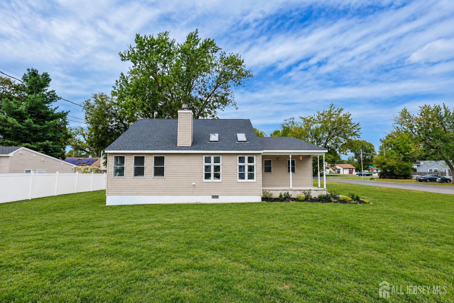 856 E Concourse Aberdeen NJ 07735