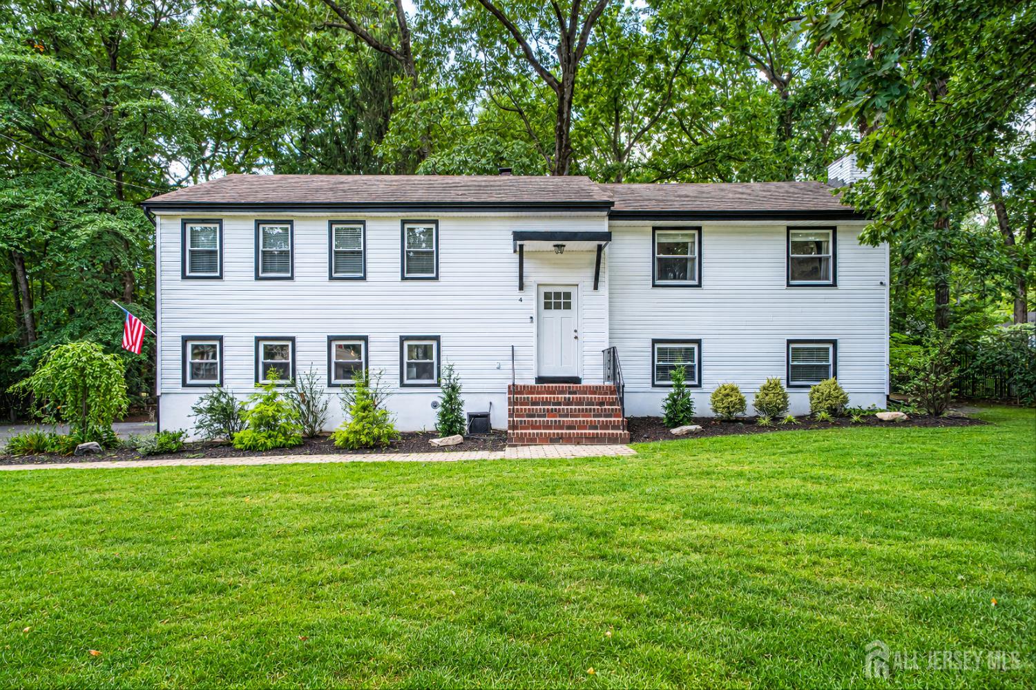4 Bunker Hill Run East Brunswick NJ 08816