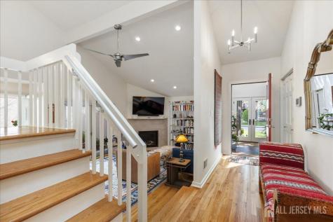 198 Sayre Drive Plainsboro NJ 08540