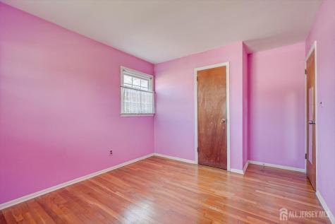 106 Winding Road Iselin NJ 08830