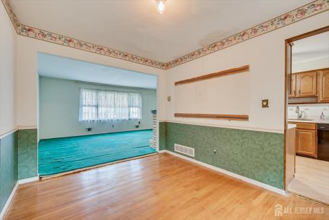 106 Winding Road Iselin NJ 08830