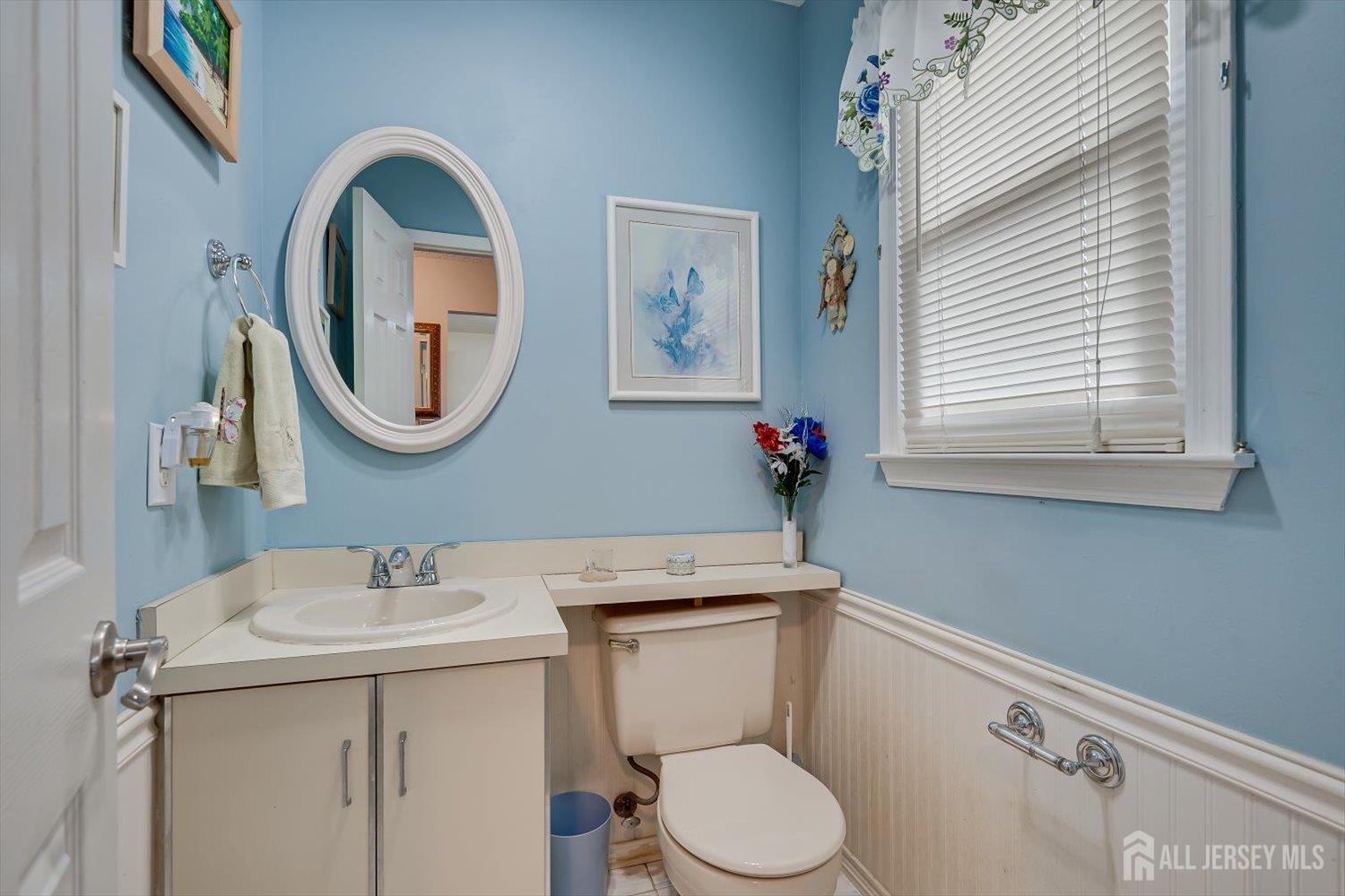 10 Woodmere Drive Sayreville NJ 08859