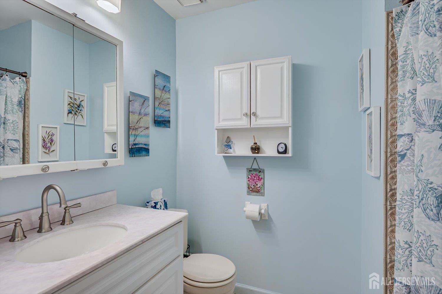 10 Woodmere Drive Sayreville NJ 08859