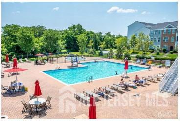 10 Woodmere Drive Sayreville NJ 08859