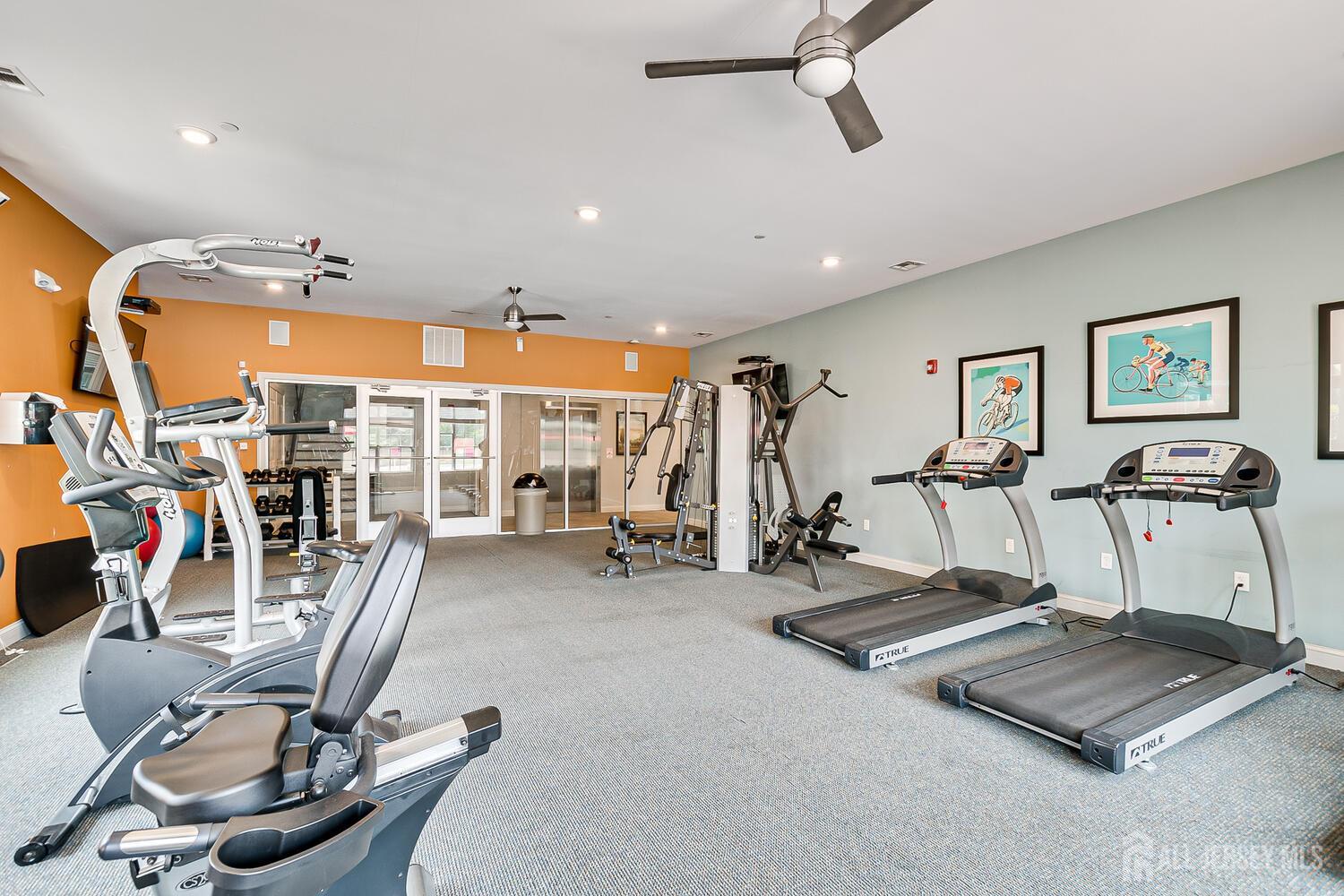 10 Woodmere Drive Sayreville NJ 08859