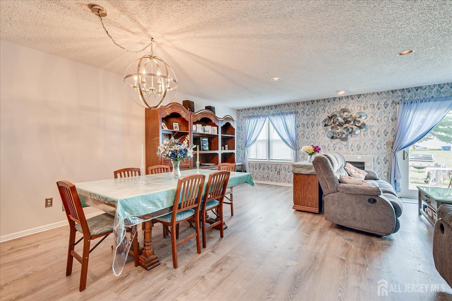 10 Woodmere Drive Sayreville NJ 08859