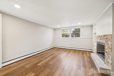 2 Ann Terrace East Brunswick NJ 08850