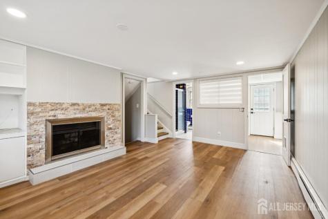 2 Ann Terrace East Brunswick NJ 08850