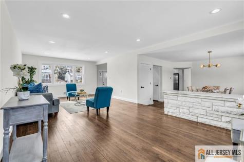27 Sheppard Place Edison NJ 08817