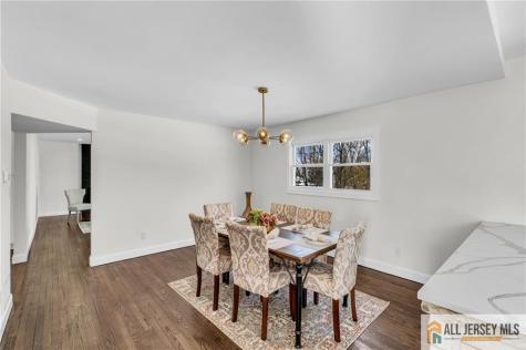 27 Sheppard Place Edison NJ 08817