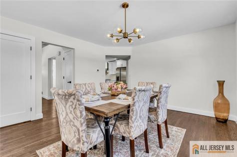 27 Sheppard Place Edison NJ 08817