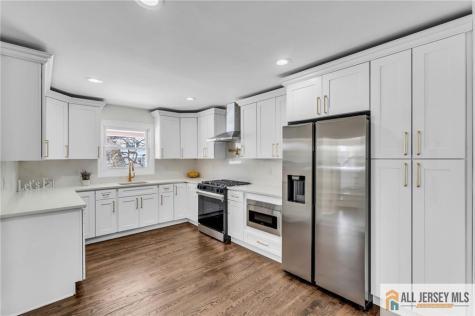 27 Sheppard Place Edison NJ 08817