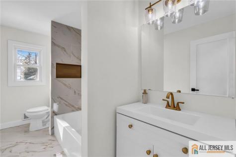 27 Sheppard Place Edison NJ 08817